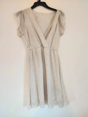 Robe 38 à pois col V effet cache cœur très féminine - Dressing trié par tailles