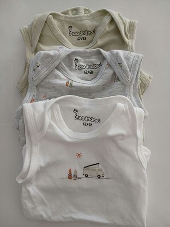 Lot 3 débardeurs bodys  hoodadoo
