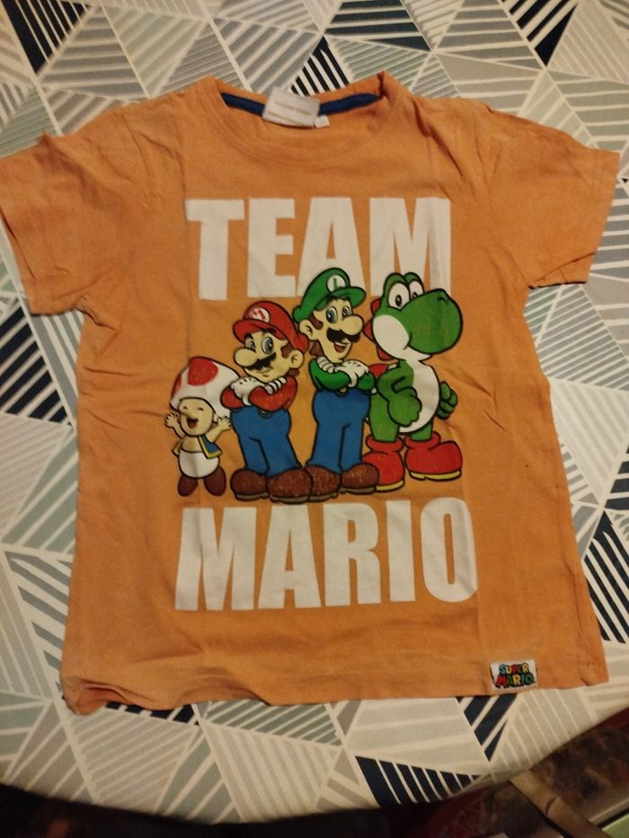 2 T shirts Mario - photo numéro 2