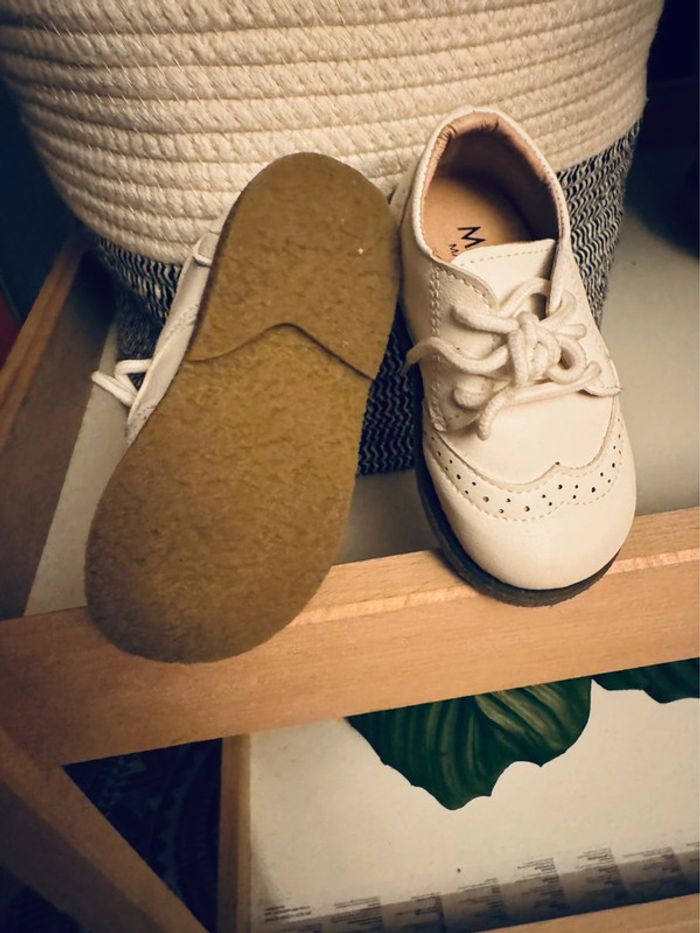 Mocassins blancs 22 - photo numéro 2