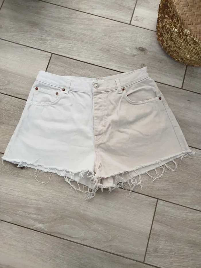 Short en jean bi-color Pull & Bear