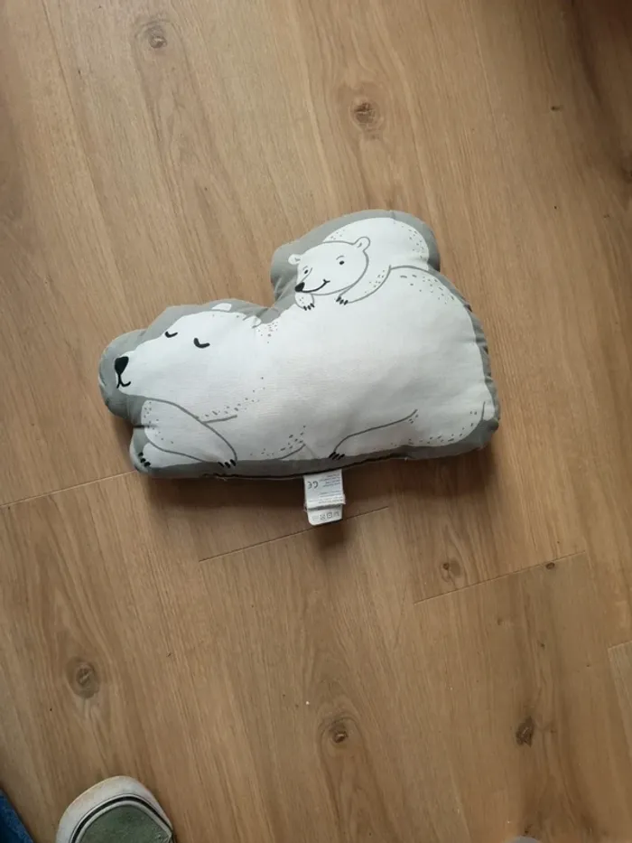 Coussin peluche ours