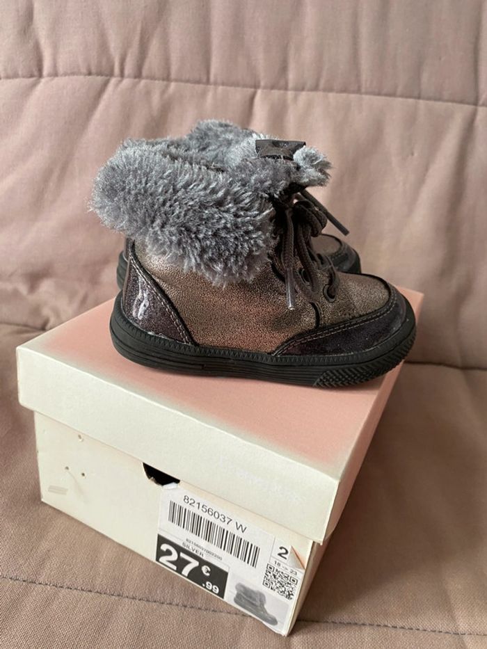 Chaussure taille 20 - photo numéro 5