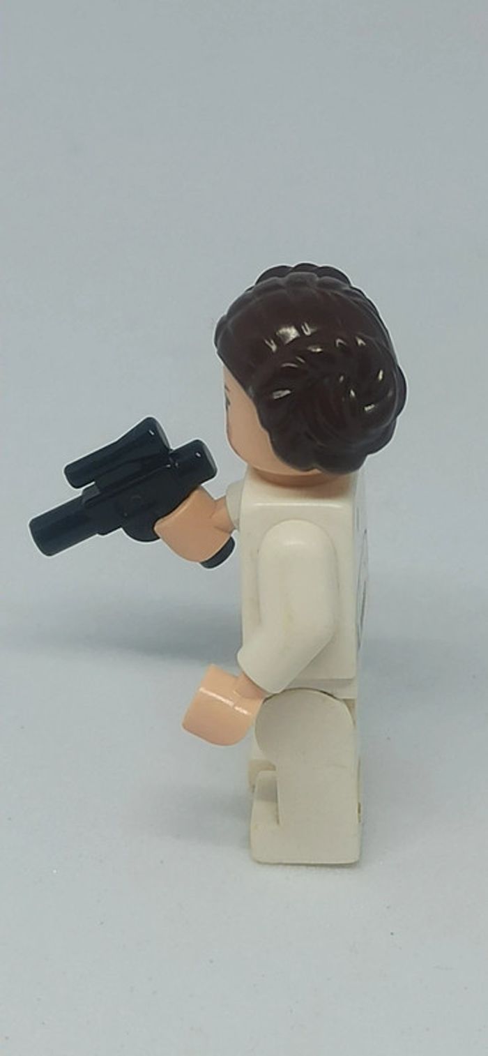 Femme princesse leia lego - photo numéro 4
