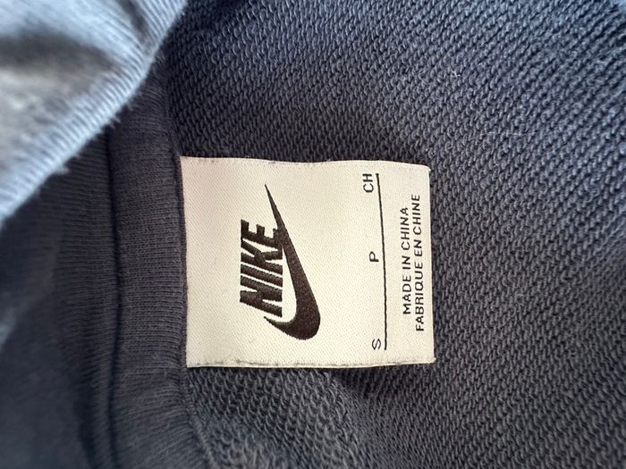 sweat - photo numéro 3