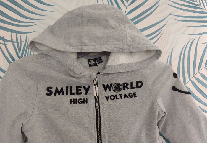 🦎 Veste à capuche - Smiley World - 8 ans 🦎 - photo numéro 2