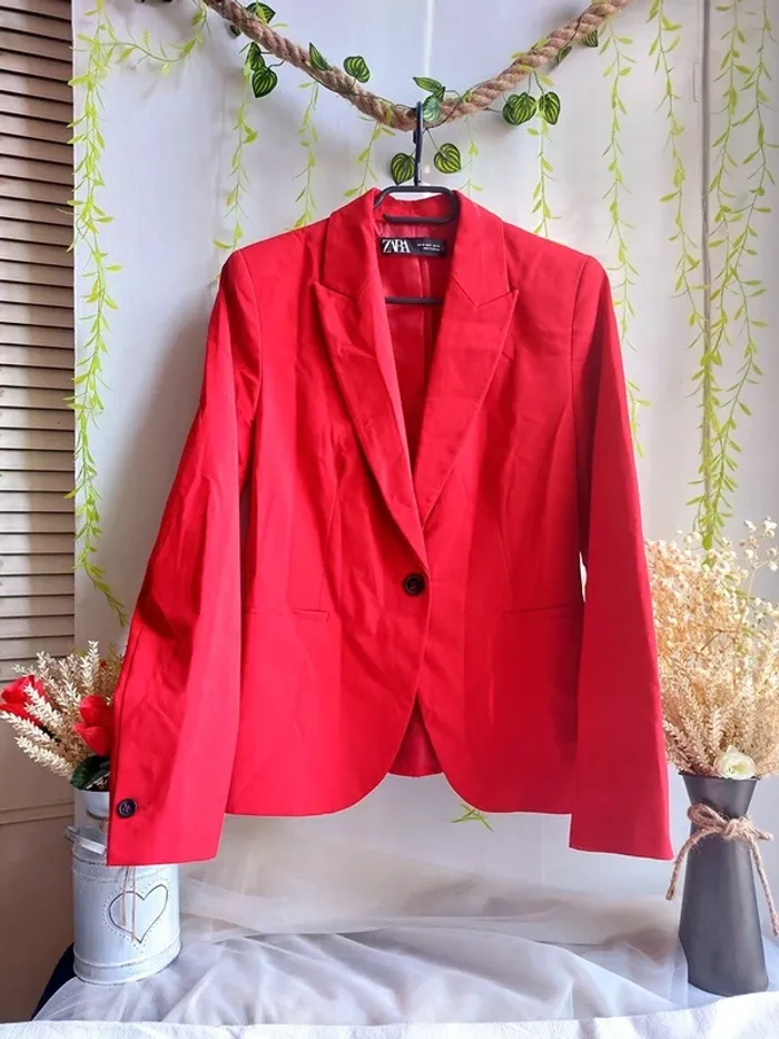 Blazer Zara – 38 – Rouge – État : Excellent