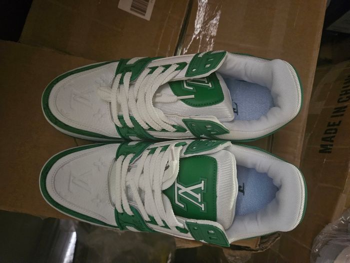 Basket chaussure vert taille 43 neuve - photo numéro 2