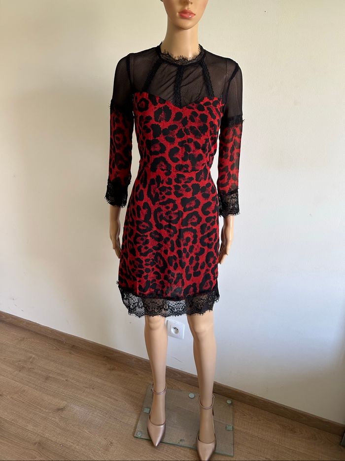 Robe imprimée rouge et noire neuve Jus d’Orange taille 1 - photo numéro 3