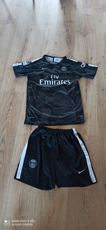 Ensemble foot 16 ans