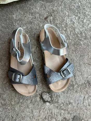Sandales fille taille 30