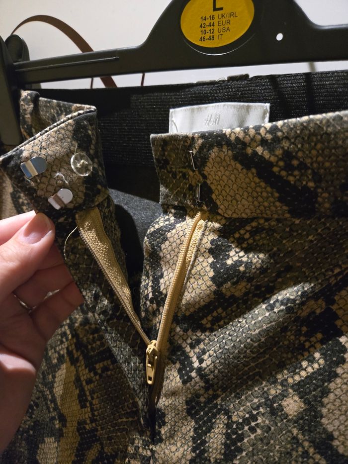 Pantalon imprimé python T.44/46 H&M - photo numéro 4