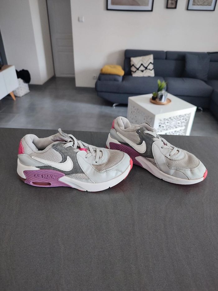 Chaussure air max pointure 31.5