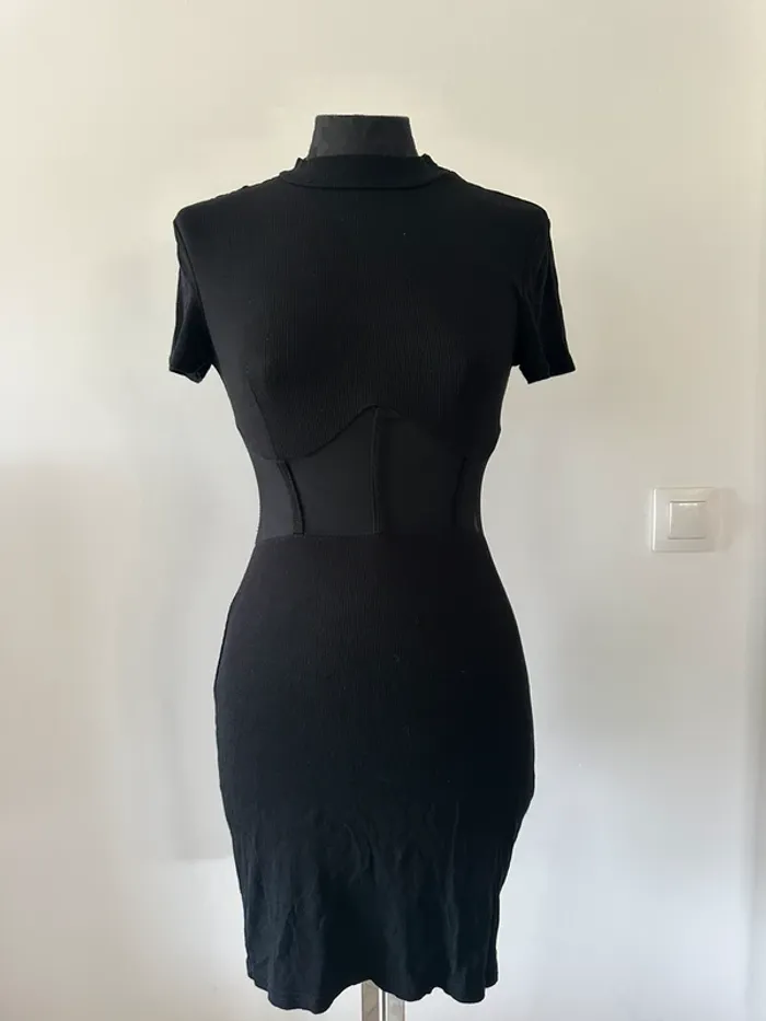 Petite robe noire moulante