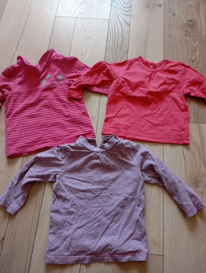 Lot de vêtements taille 12 mois - photo numéro 2