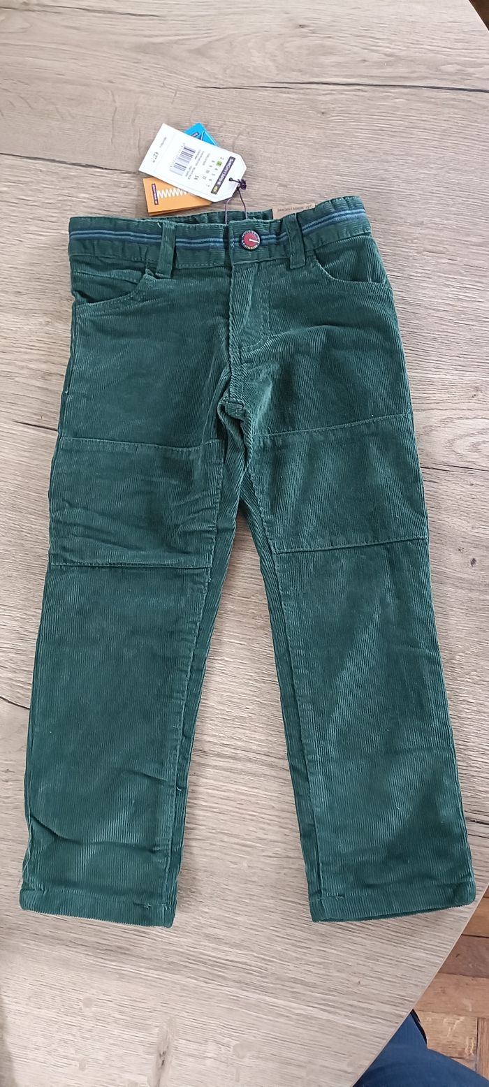 Pantalon velours neuf vert sergent major 3 ans