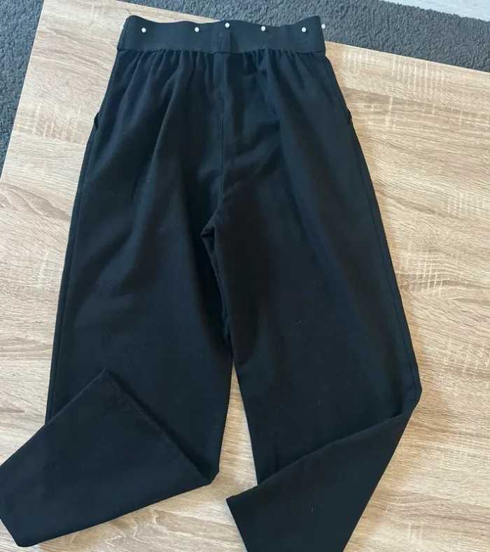Pantalon noir à perles Zara - photo numéro 4