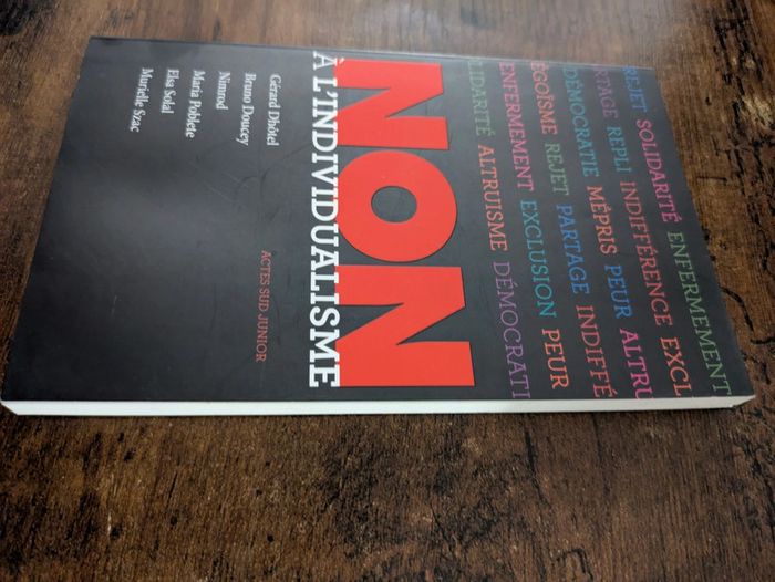 Non à l'individualisme - photo numéro 3