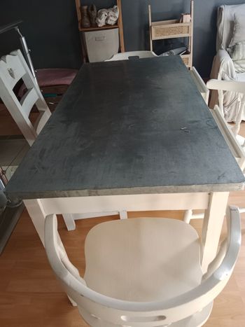 Table style d'autrefois