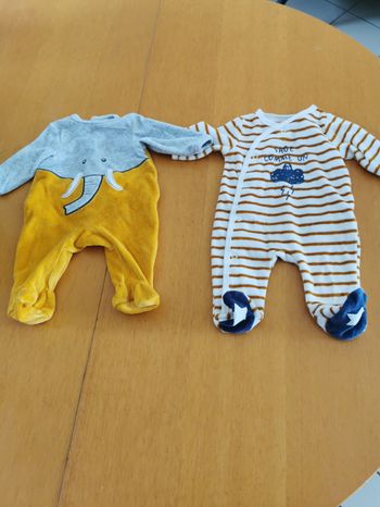 Lot 2 pyjama 1 mois