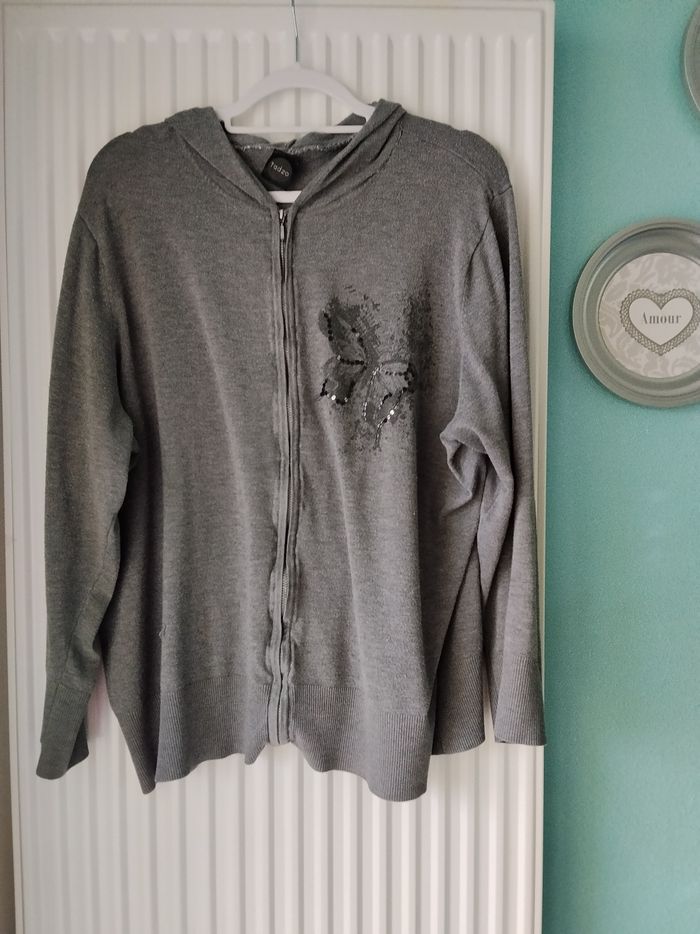 Gilet et pull en laine - photo numéro 2