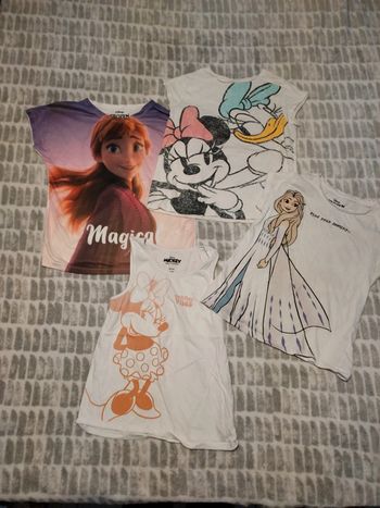 Lot 4 tee-shirts 7-8 ans Disney