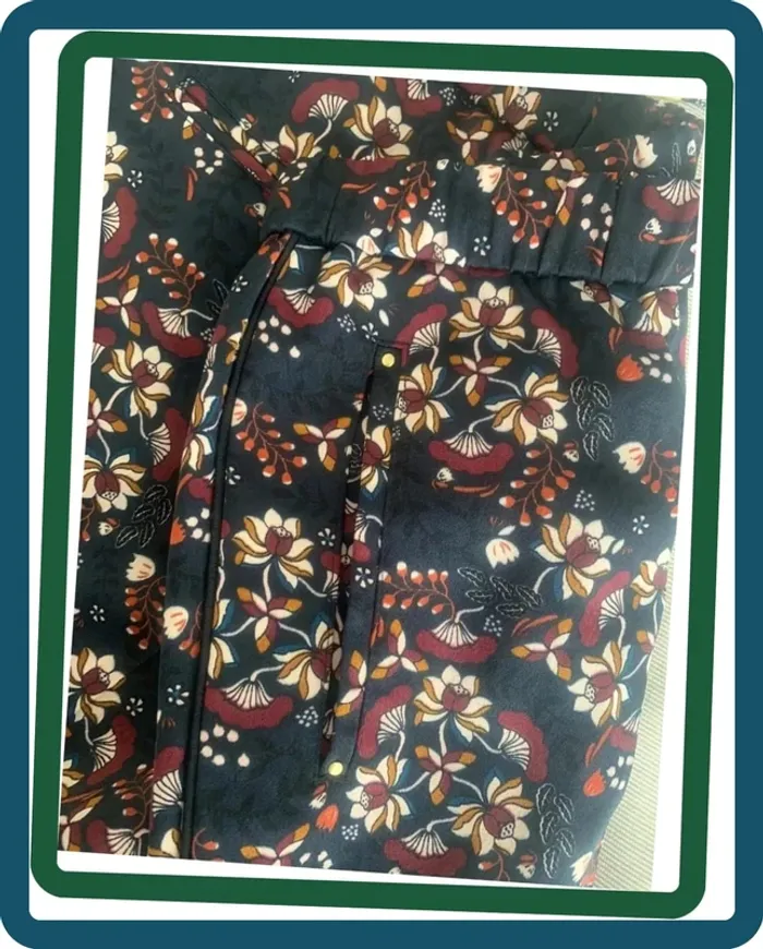 Très beau pantalon classique satiné à fleurs Kiabi 38 - photo numéro 9
