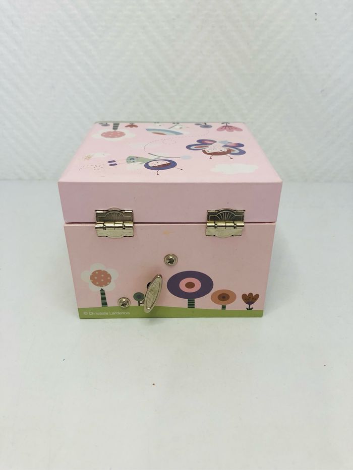 Boite à musique Ninon au jardin figurine fée - photo numéro 6