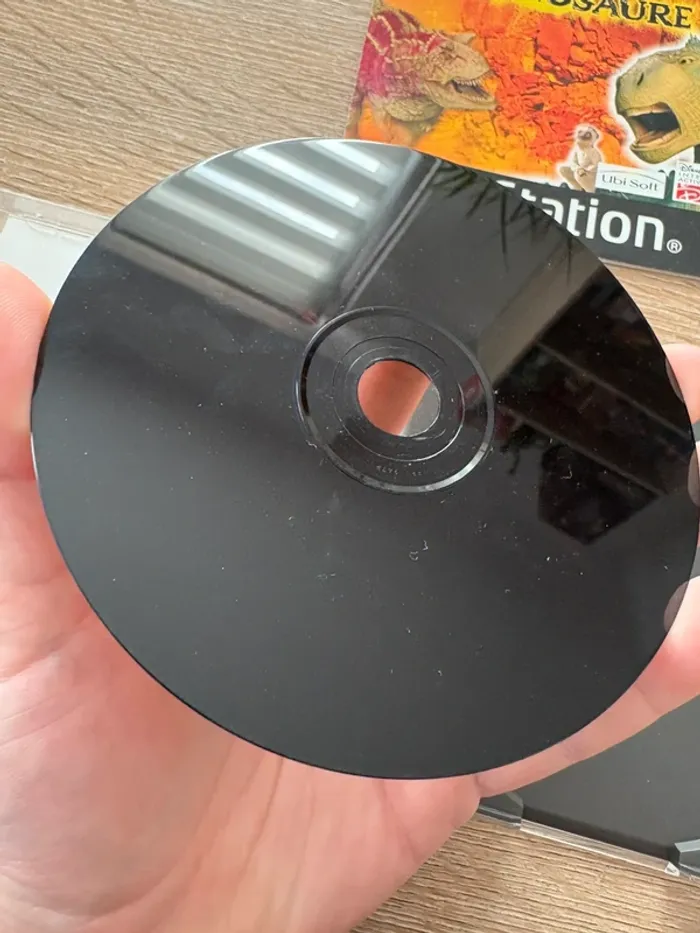 Disney dinosaures ps1 - photo numéro 3