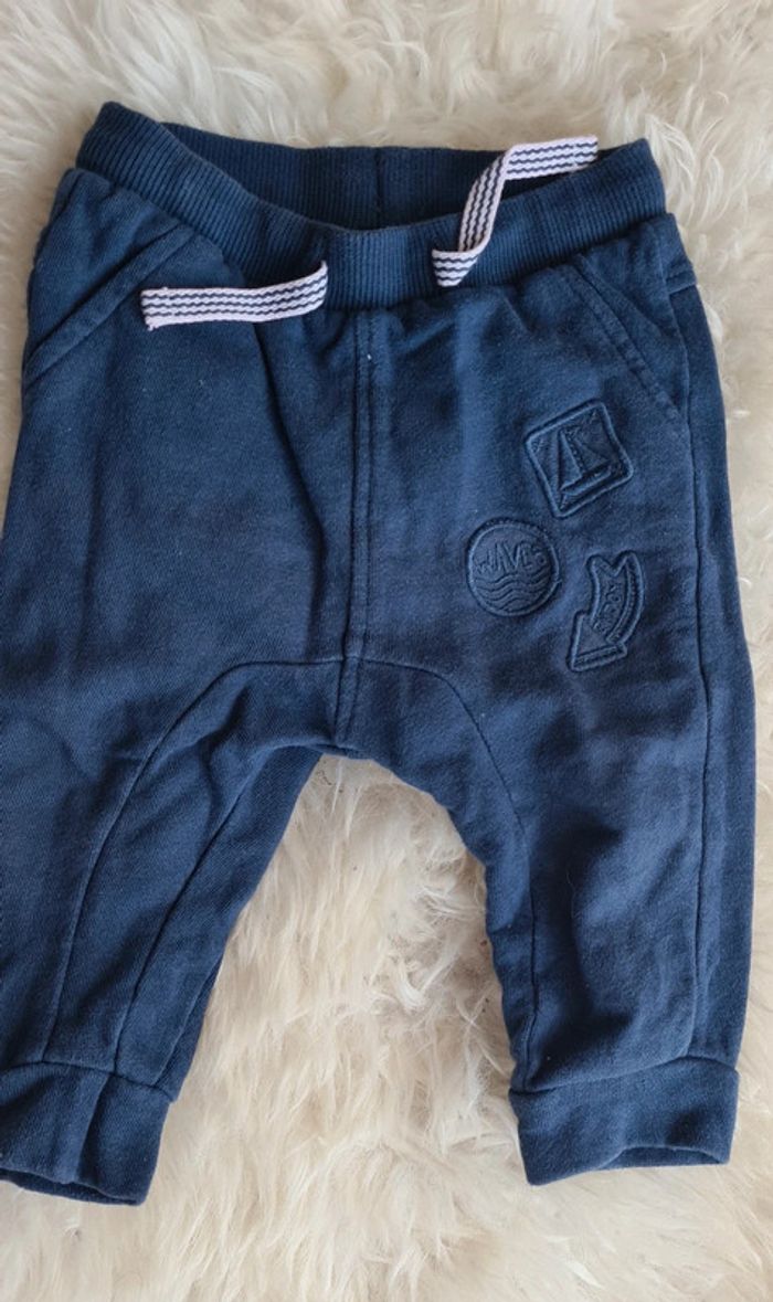 Bas de jogging bébé
