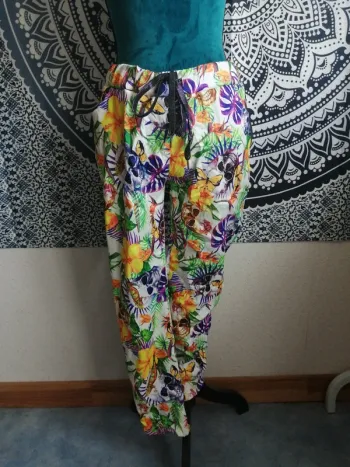 Pantalon blanc motifs tropicaux et tête de mort lien a nouer / imagine / (TU)