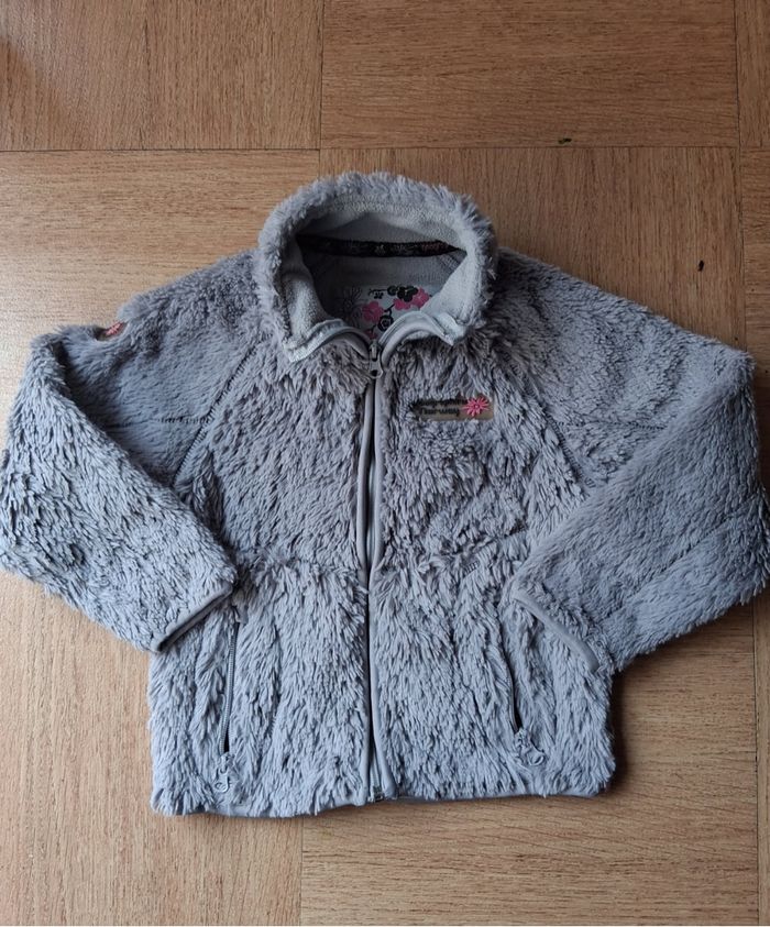 Manteau gris style moumoute