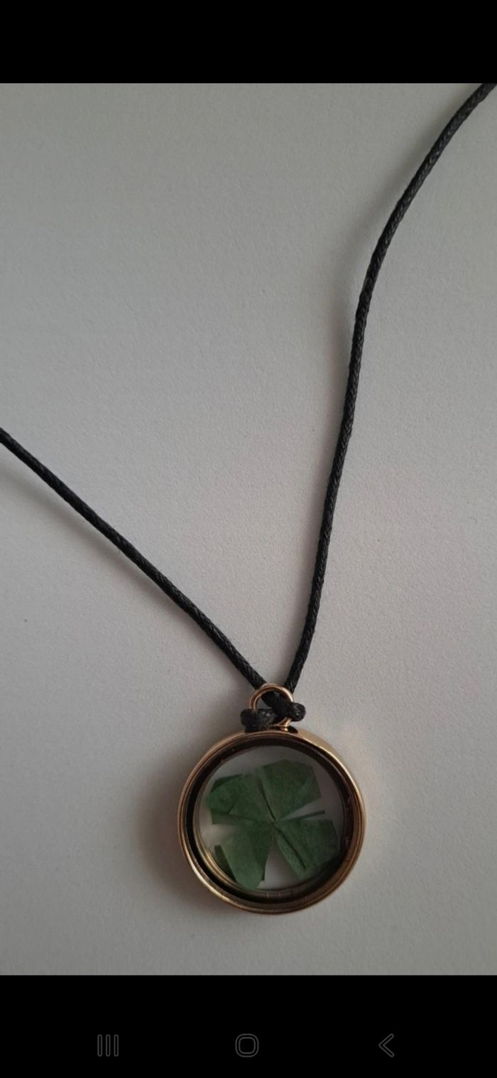 Pendentif trèfle 4 feuilles - photo numéro 2