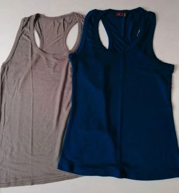 Lot de 2 débardeurs taille S