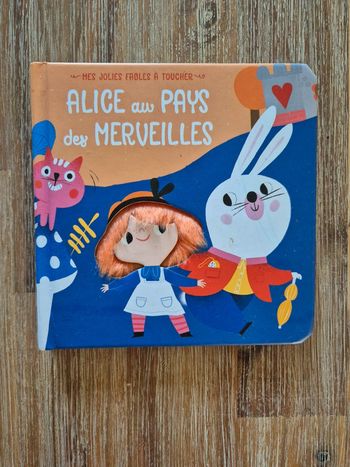 Livre tactile Alice au pays des merveilles