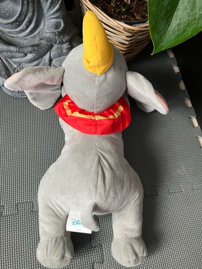 Peluche éléphant Dumbo - photo numéro 4