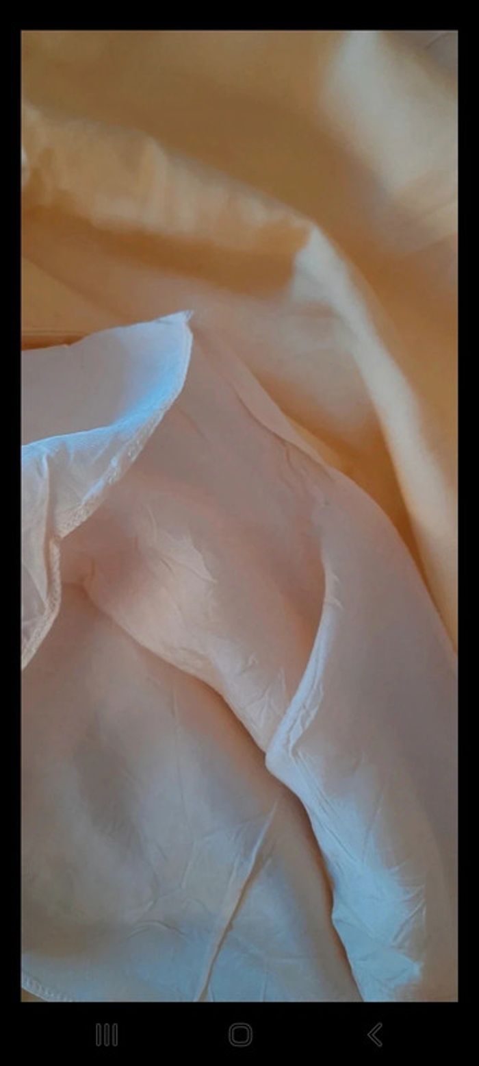 Jupe courte jaune - photo numéro 6