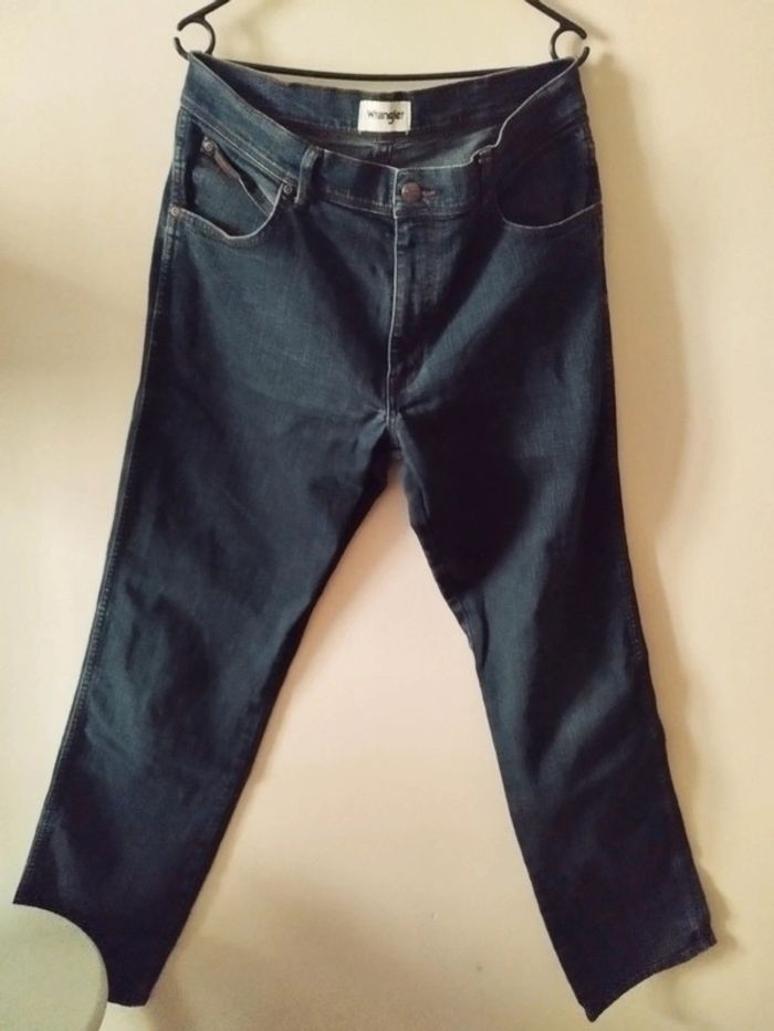 Jean wrangler homme taille 42/44 - photo numéro 1