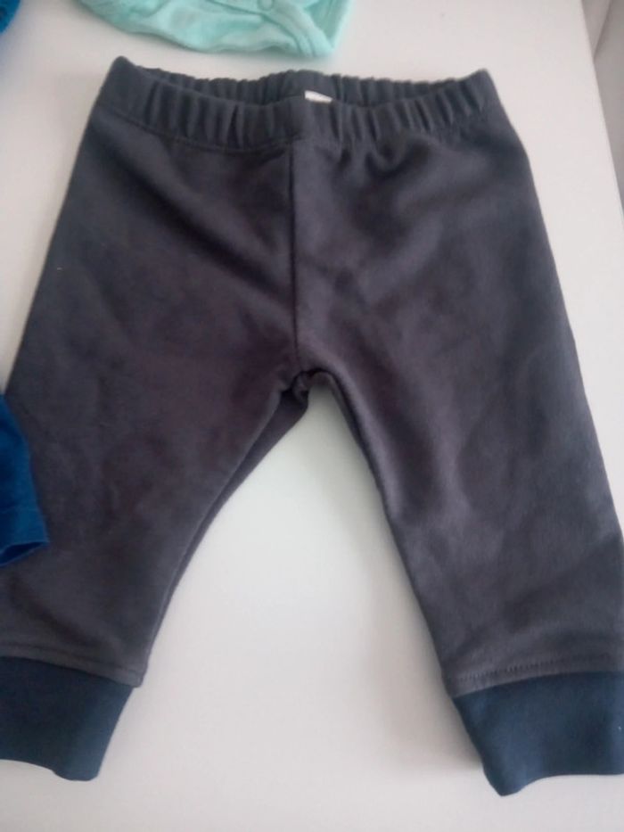 Lot vetements - photo numéro 2