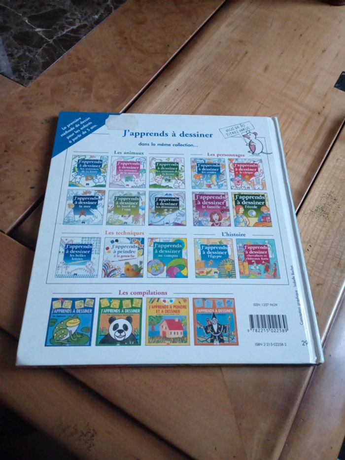 Livre j'apprends à dessiner chevaliers et châteaux forts - photo numéro 2