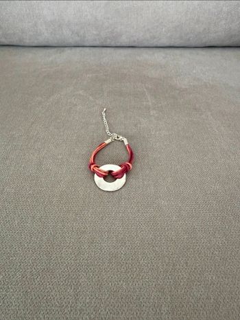 Bracelet ficelle rouge orangé avec anneau argenté Innoxa