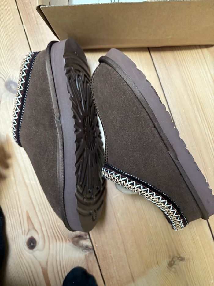 Ugg Tasman neuf  taille 36 - photo numéro 4