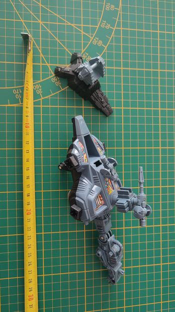 Jouet ancien vintage dans l'état figurine véhicule de guerre en plastique #SP