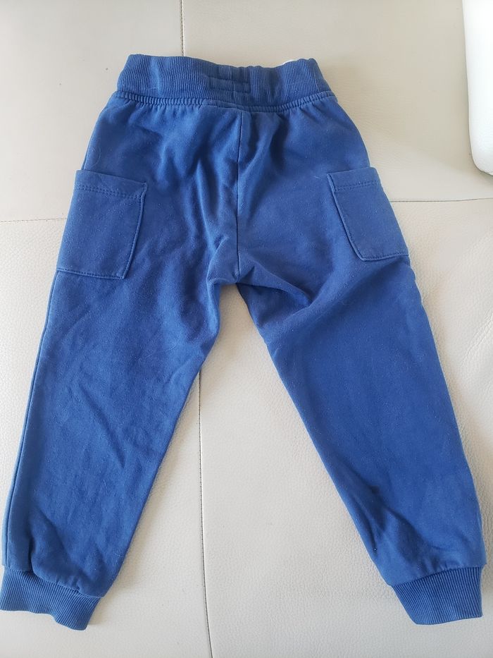 Jogging bleu - photo numéro 2