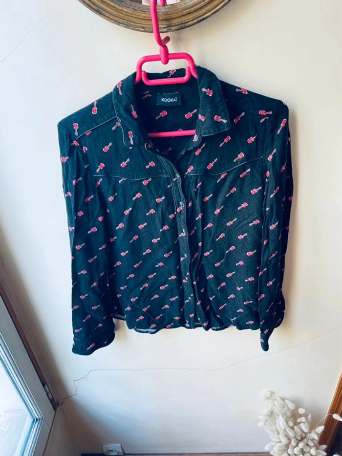 Sublime chemise kookai noir avec dessins guitare électrique taille 40 - photo numéro 2