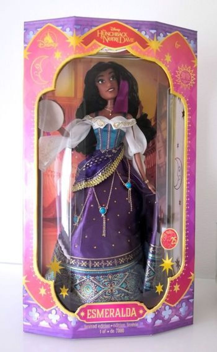 Poupée édition limitée Esmeralda  Disney NEUVE - photo numéro 2