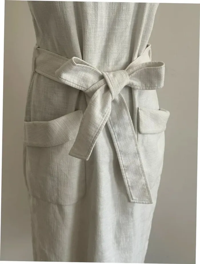 Robe blanche casual Hugo Boss – Taille 38 - photo numéro 2