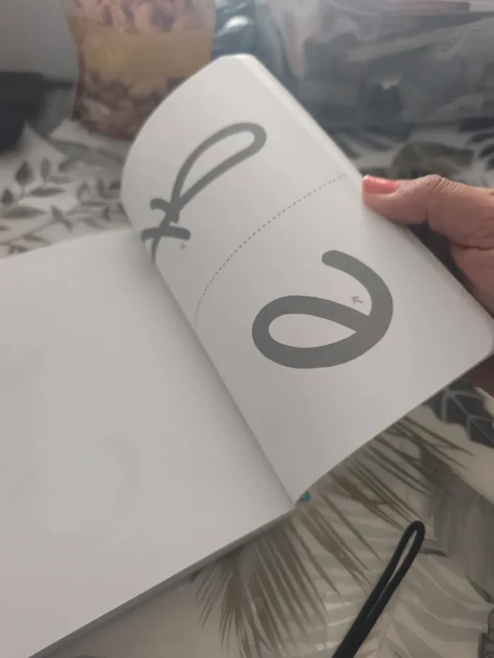 Livre 100 activités Montessori pour préparer mon enfant à lire et à écrire - photo numéro 6