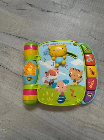 Très joli livre interactif bon état