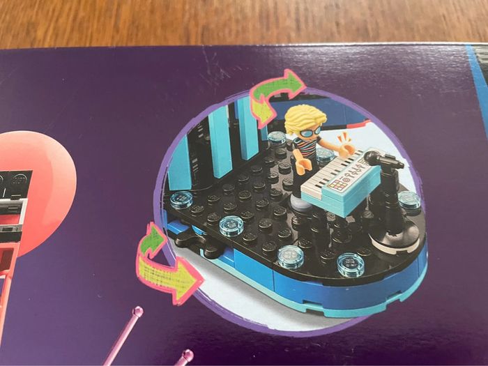 Boîte LEGO Friends 42616 Neuve - photo numéro 11